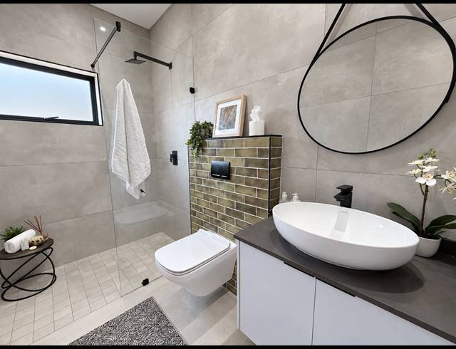 4 BEDROOM FREEHOLD FOR SALE IN FOUNTAINBROOK ESTATE
